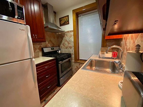 3rd image of 45-30 Court Sq #1F