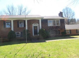 3 Northridge Cir, Johnson City, TN 37604