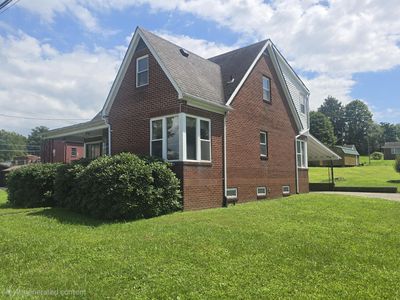 5 McKees Creek Rd, Summersville, WV, 26651