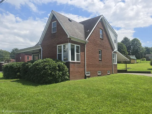 5 McKees Creek Rd, Summersville, WV 26651