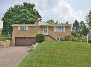 1427 Great Oak Dr, Pittsburgh, PA