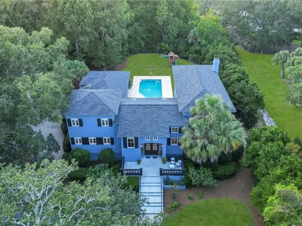 77 Fort Walker Dr, Hilton Head Island, SC 29928