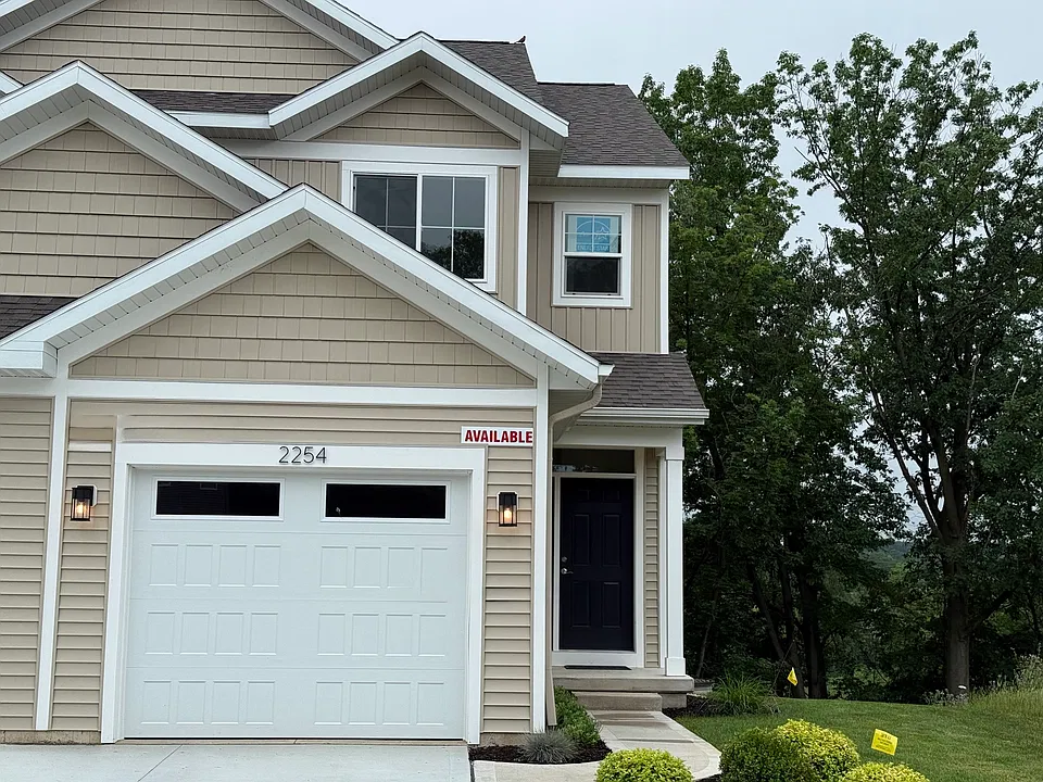 2254 Watertown Way