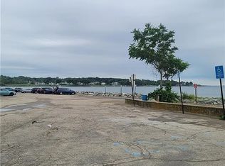 800 Oakland Beach Ave APT A, Warwick, RI 02889