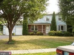 4 Garry Ct, Lawrence Township, NJ 08648