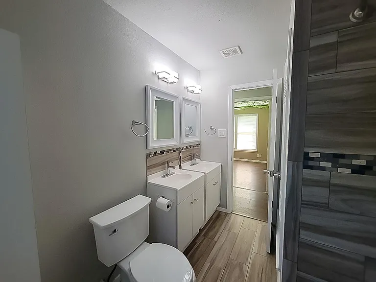 1225 Harrison Ln — Photo 6