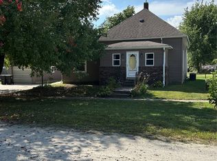 207 East St, Delta, IA 52550