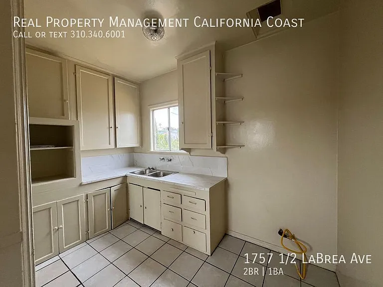 1757 1/2 S La Brea Ave — Photo 6