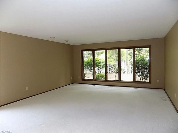 4th image of 12743 Doria Ct