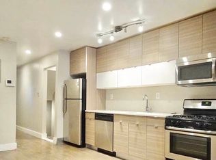 154 Albany Ave #1, Brooklyn, NY 11213