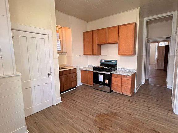 2nd image of 166 5th Ave Unit 1