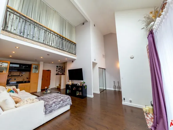 13331 Moorpark St APT 303, Sherman Oaks, CA 91423