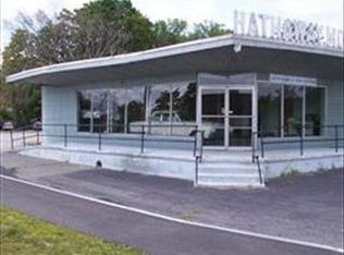 4 N Main St, Whitinsville, MA 01588