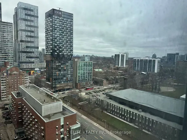 100 Queen St E #2001 — Photo 16