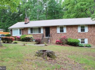 1100 Vickilee Rd, North Chesterfield, VA 23236