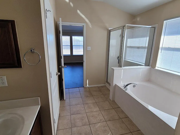 18705 Jana Patrice Dr — Photo 19