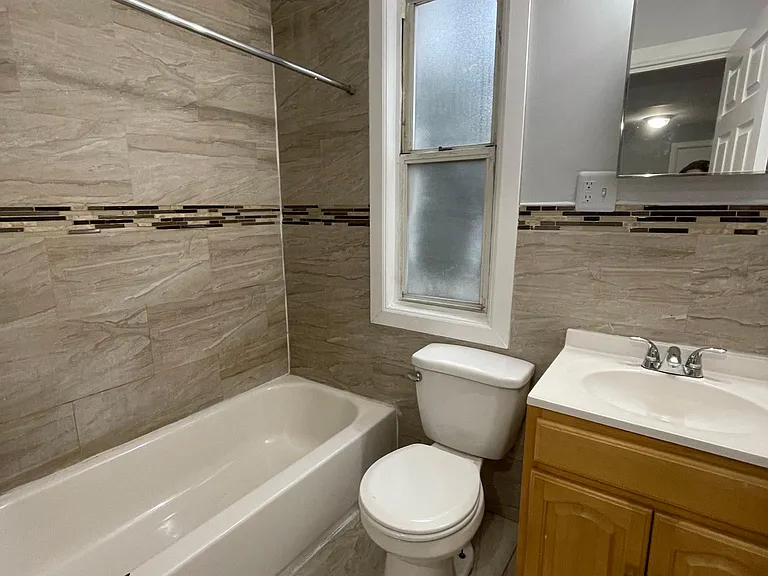 131 S 13th St #2 — photo 6 of 6
