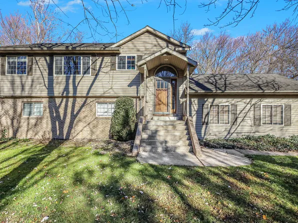 10725 Freeport Ave, Freeport, MI 49325