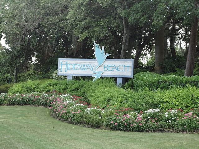 2nd image of 941 Royal Marco Way