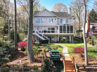 928 Waterview Dr, Crownsville, MD 21032