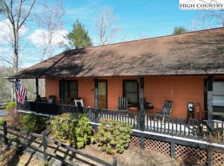 1125 W Ridge Dr, Ferguson, NC 28624