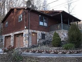 2nd image of 1317 Margaret Ln