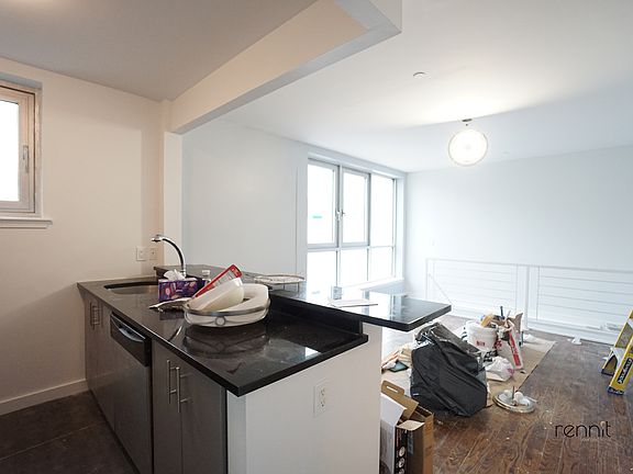 3rd image of 287 McGuinness Blvd APT 1C