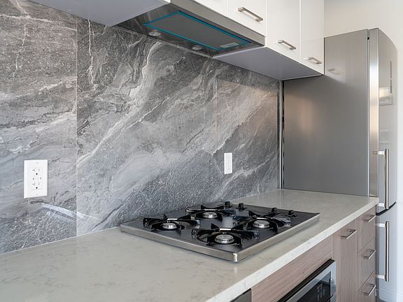 4th image of 111 Mulberry St #5