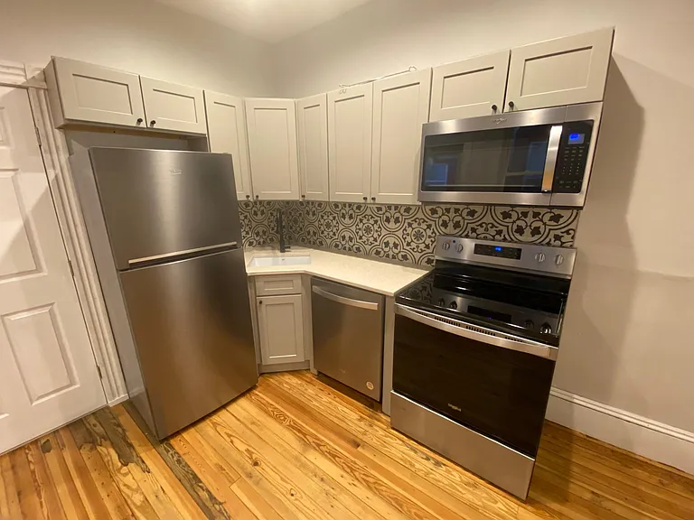 304 W Lemon St #1 — Photo 5