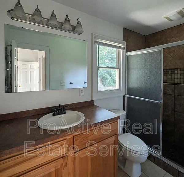 1412 Melrose Pkwy — Photo 9