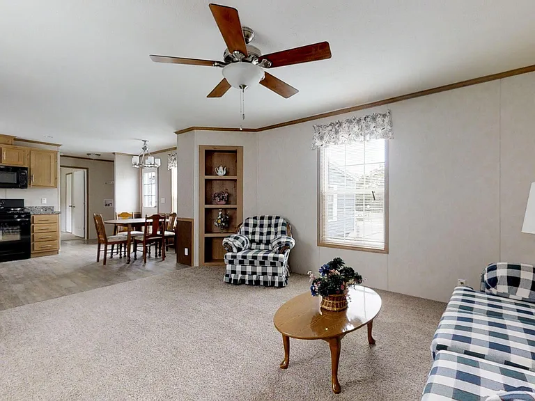 Valley View Honey Brook — Photo 10