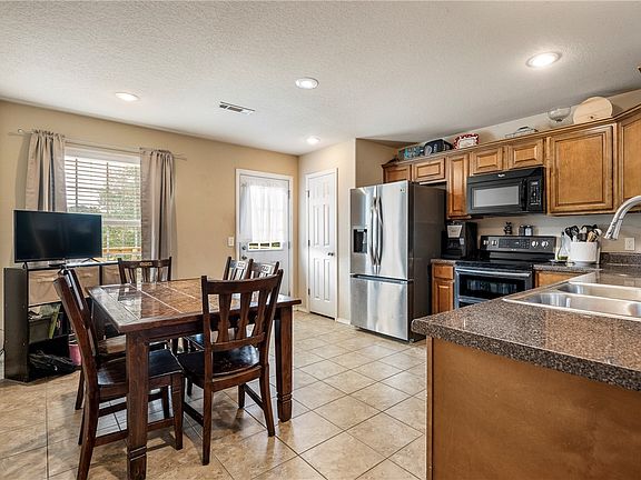 5th image of 6043 Cord Ave