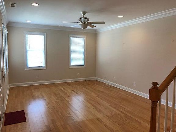 2nd image of 333 Marina View Dr