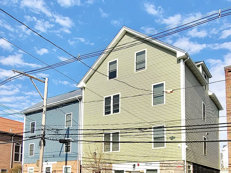 525 Charles St #2 — Photo 15