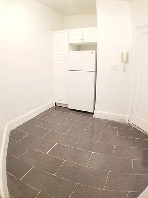 Rented by Roberto Guilbet, LREB | media 19