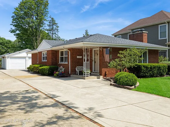 1017 Sherwood Rd, La Grange Park, IL 60526