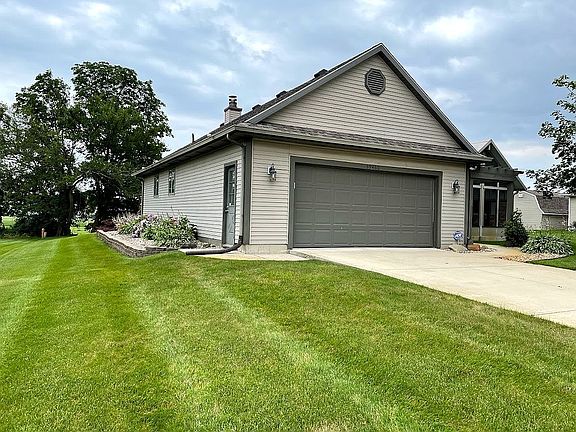 2nd image of 59460 Peppermint Dr