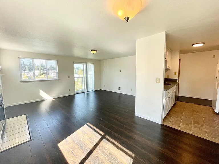 12038 31st Ave NE #201 — Photo 3