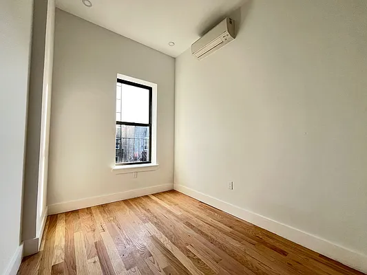 Rented by Yaffa Realty LLC | media 9