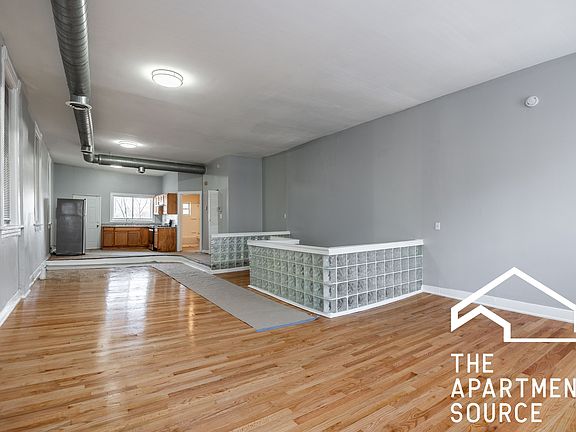 4th image of 1877 N Milwaukee Ave APT 3