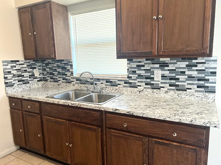 2901 61st Ave N #2901 — Photo 3