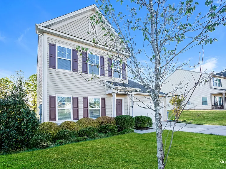 411 Smokehouse Ln — Photo 3