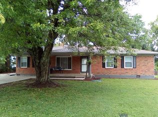 271 Azure Dr, Mount Washington, KY 40047