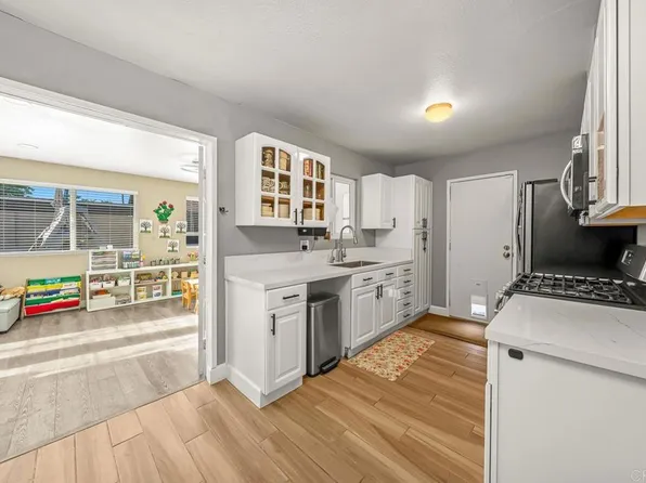 151 E Palomar St, Chula Vista, CA 91911