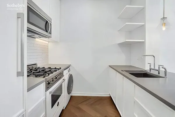 Rented by Sotheby's International Realty | media 2