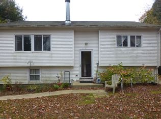 26 Way Hill Rd, Waterford, CT 06385