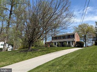 647 Fernfield Cir, Wayne, PA 19087