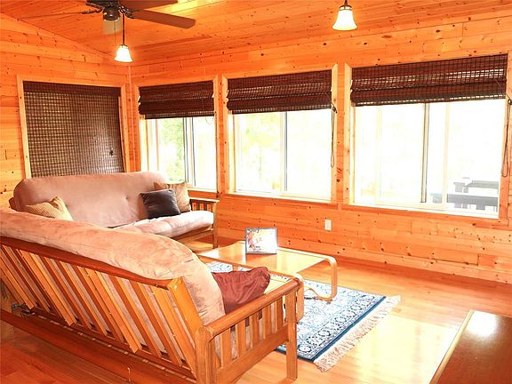 4th image of 28922 Bobcat Lane