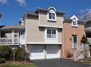 122 Woods End, Gillette, NJ 07933