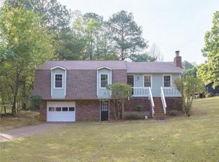 137 Ridgewood Dr, Woodstock, GA 30188